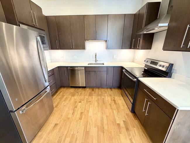 Photo - 13 W Central St Unidad 2