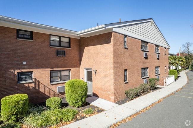 Linden Apartments