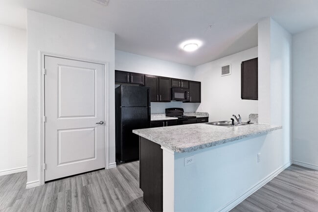 Photo - Sansom Bluff