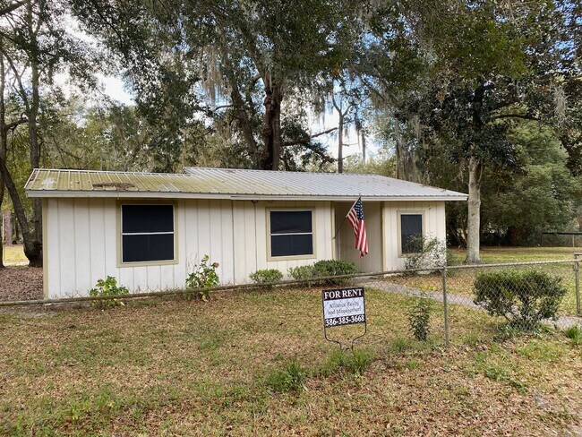 5210 Silver Lake Dr Rental For Rent In Palatka Fl Forrent Com