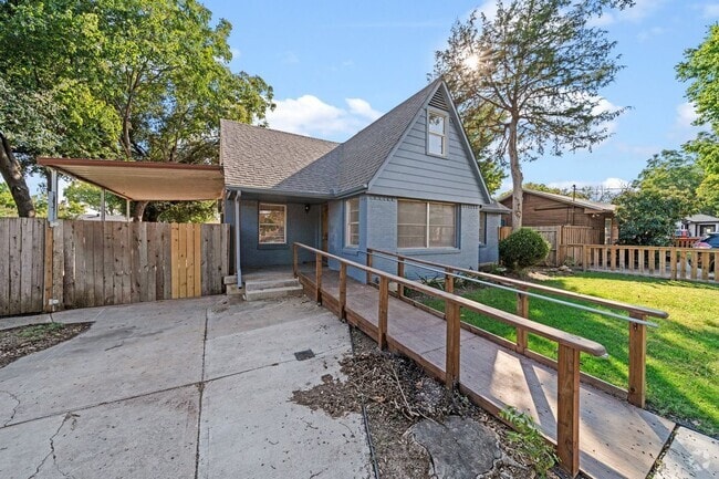 Building Photo - 2620 Engle Ave Rental