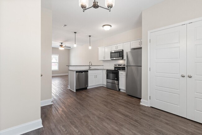 Photo - 202 Burch Rd