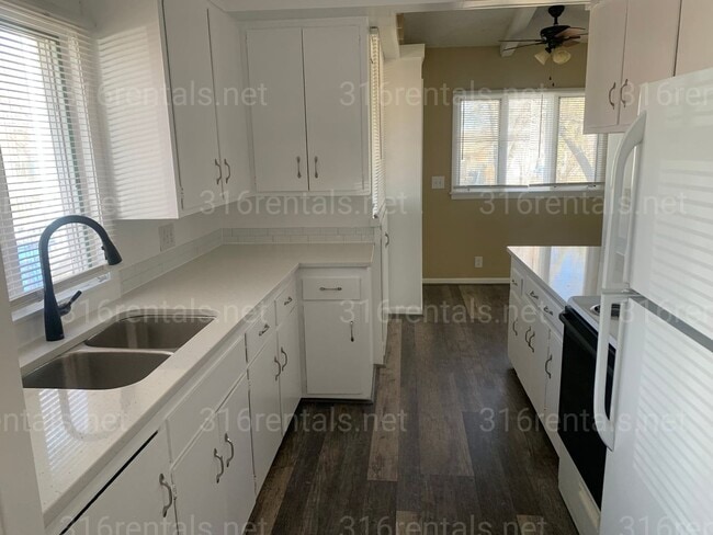 Photo - 830 N Pershing Ave Apartamento Unidad 830 N. Pershing