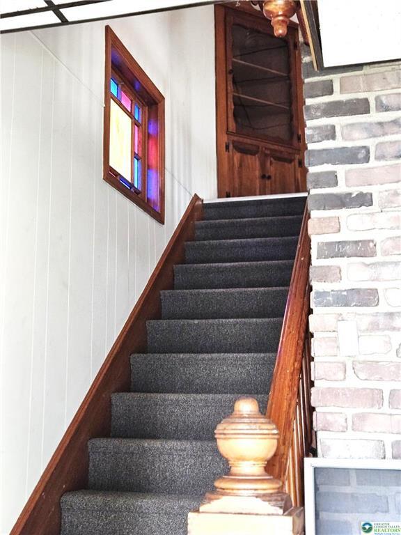 Photo - 121 N New St