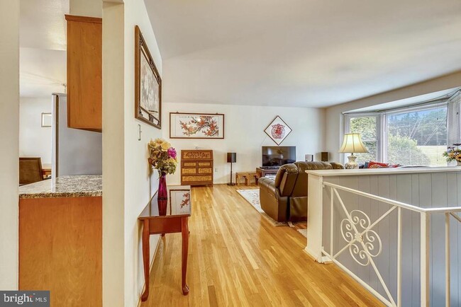 Photo - 11806 Seven Locks Rd