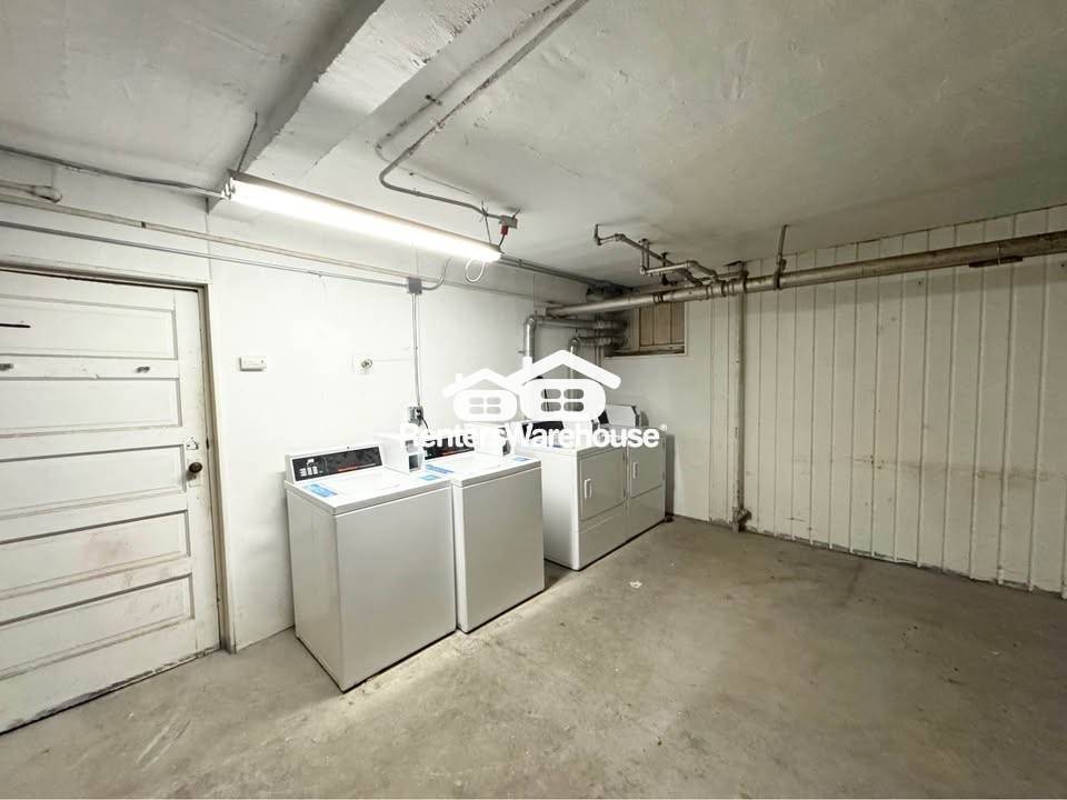 Photo - 3612 Ingersoll Ave