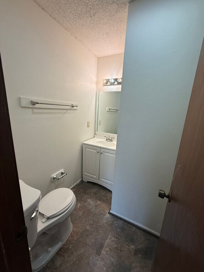 1736 Jade Ave Unit GM 1736-C