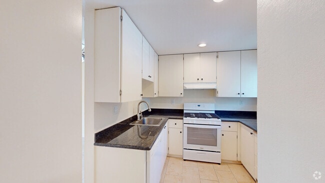 Building Photo - 1004 Ignacio Blvd Unit 31 Rental