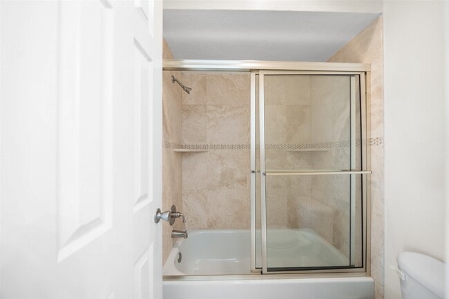 Building Photo - 20271 Sunny Shores Dr