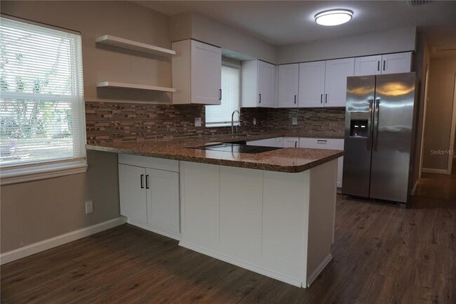 Photo - 9101 3rd St N