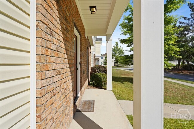 Photo - 606 Trellis Square