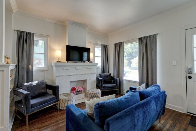 Photo - Relax, Unpack & Stay Awhile! Your Fully Fu...