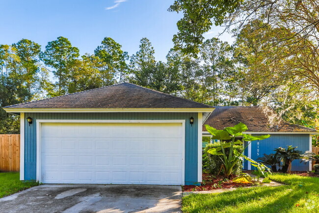 Building Photo - 8125 Coralberry Ln Rental