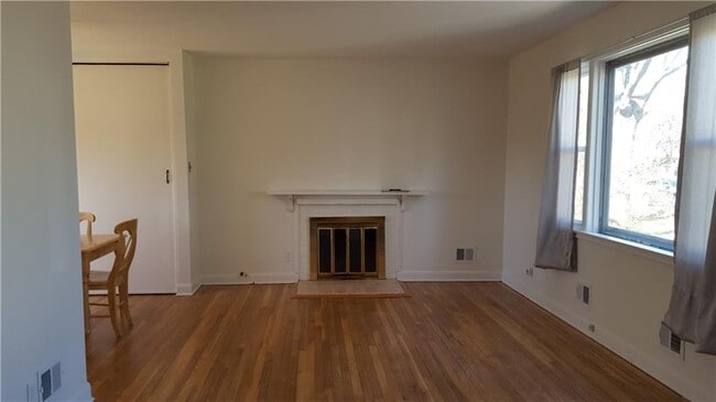 Photo - 16 Major Appleby Rd