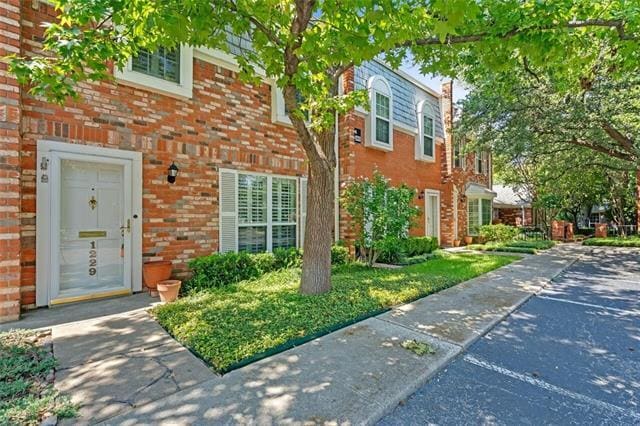 Photo - 1229 Roaring Springs Rd