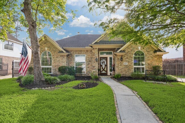 Building Photo - 16131 Castlegrove Ct