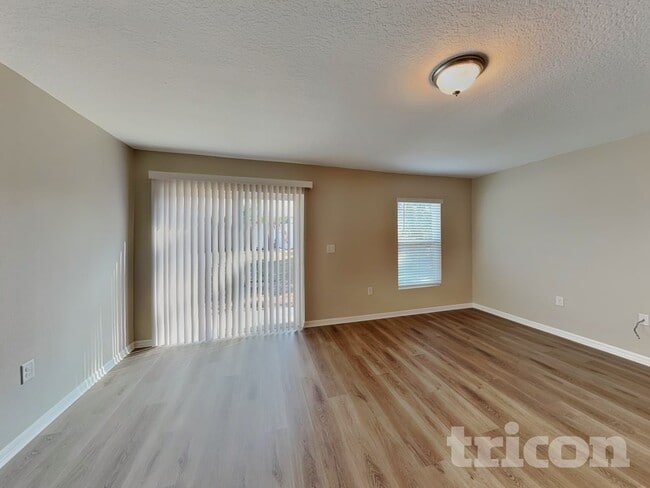 Photo - 1130 Alloway Ave