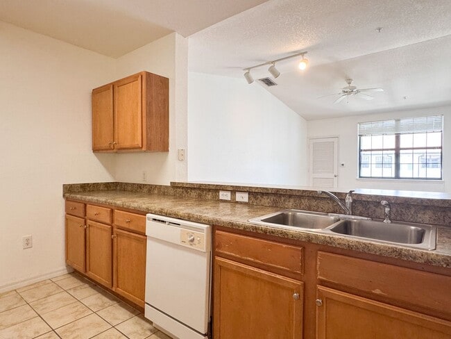 Photo - Spacious 1 bedroom overlooking pool at The Registry! Unit 3326