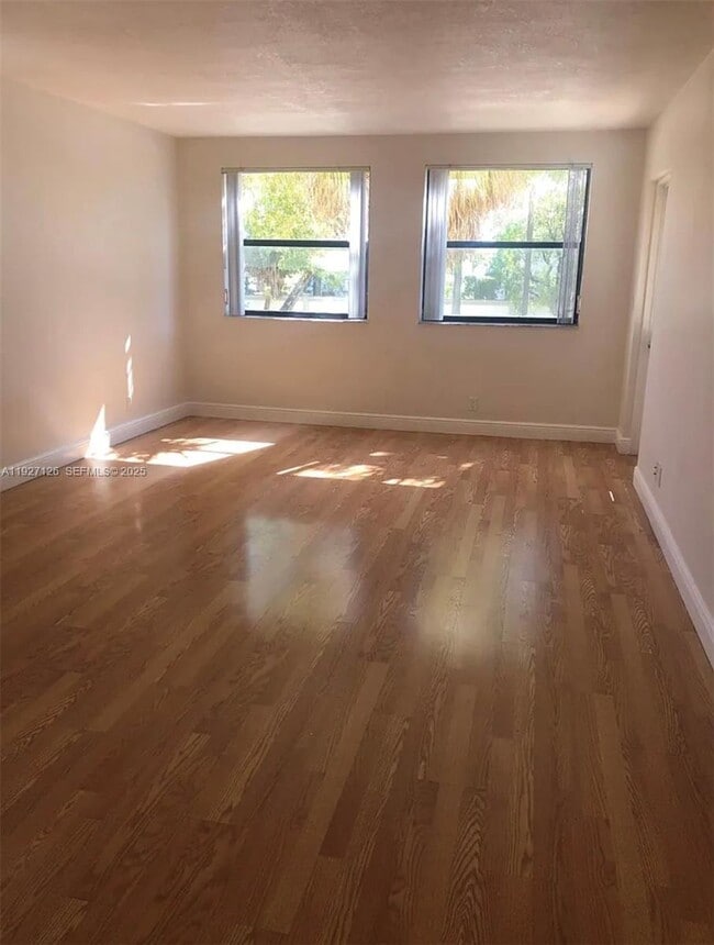 Photo - 8180 Geneva Ct Unidad 227