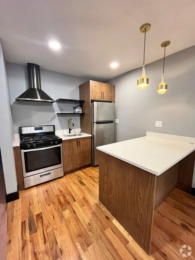Building Photo - 17 Belmont Ave Unit 1 Rental