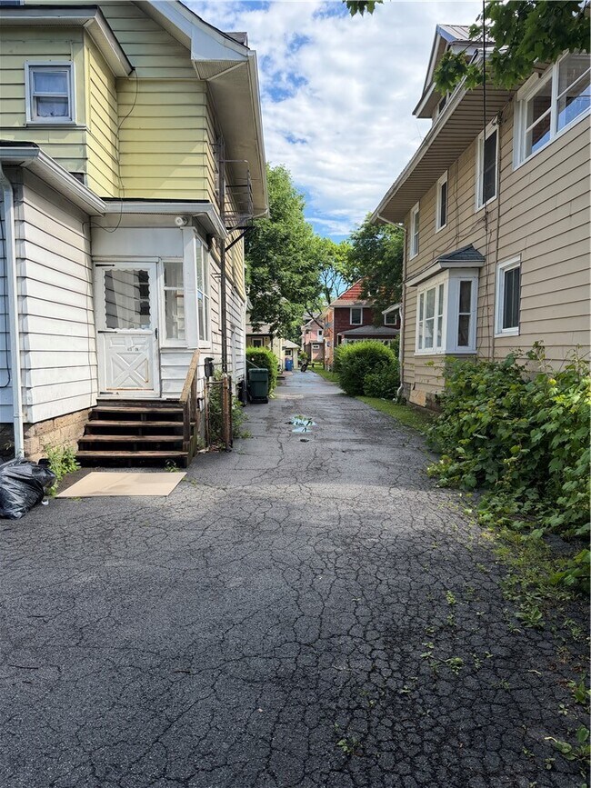 415 Magee Ave