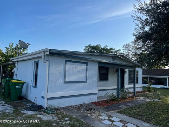 Photo - 2245 St Swithin Ln