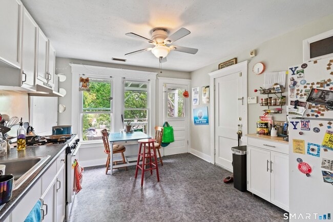 Photo - 255 W Elm St Unit 3