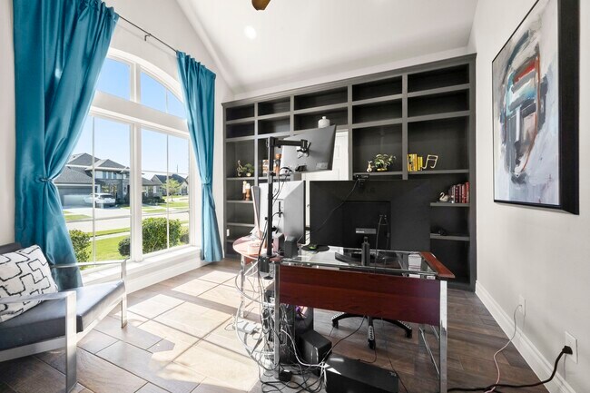 Photo - 4326 Bluewood Ct