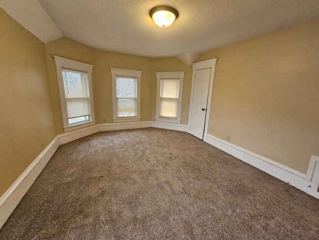 Photo - 2 Bedroom 1 Bath Unit 1123 1/2 W 22nd