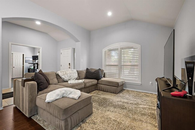 Photo - 2012 Foothills