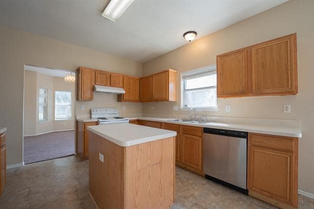 Photo - 447 Maple Grove Dr