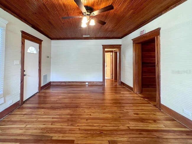 Photo - 115 NW 7th Terrace