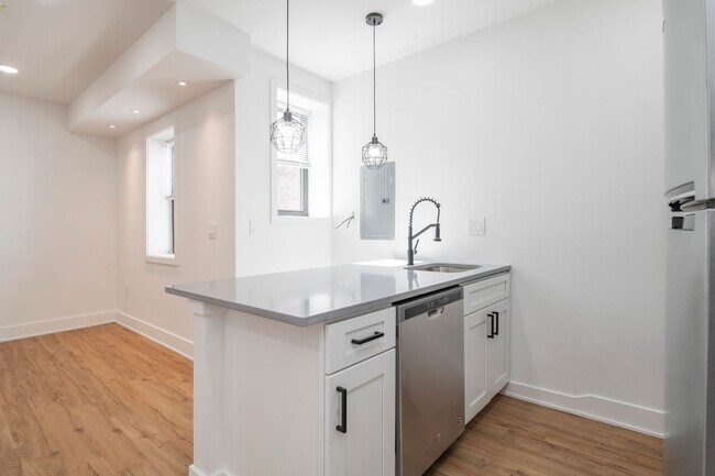 Photo - 3312 W Cumberland St Unidad 2