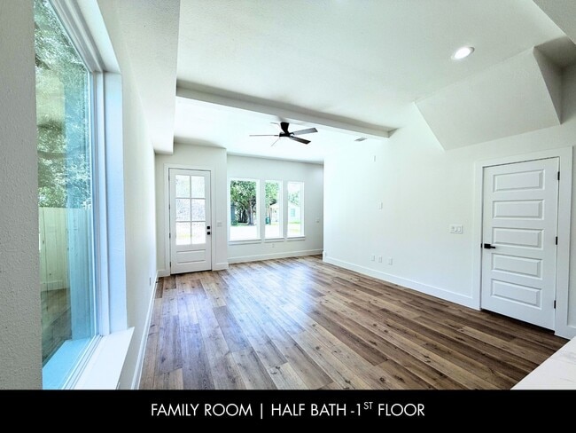 Photo - 8618 Lee Otis St