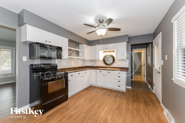 Photo - 716 SW Williams St