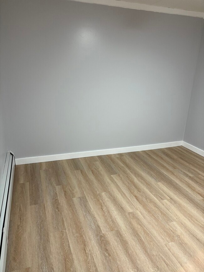 Photo - 209 Carsley Rd Unit A