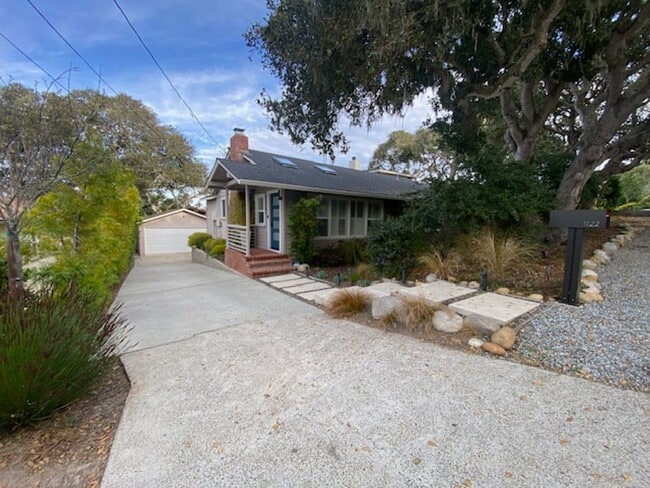 Photo - 1122 Miles Ave