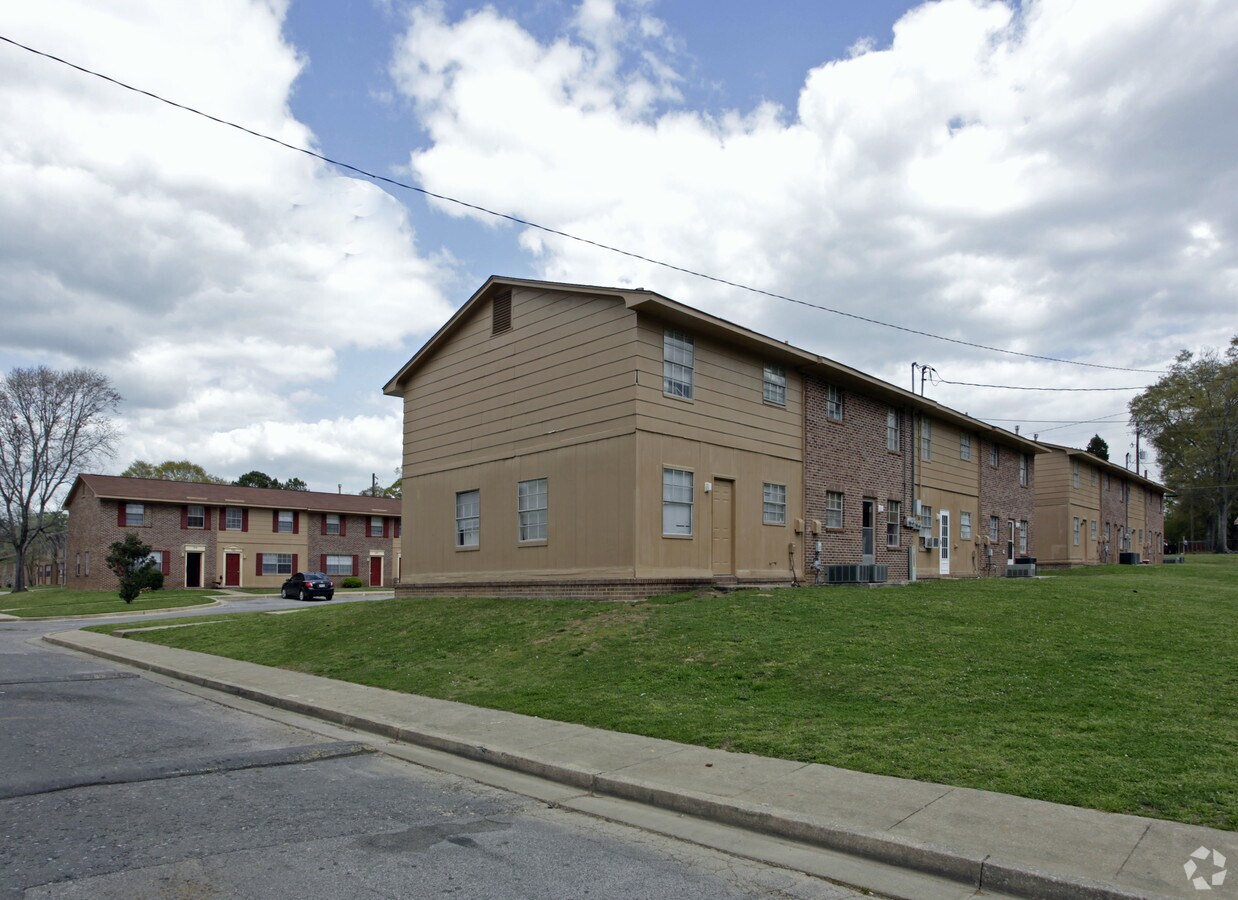 Photo - Talladega Downs Apartments