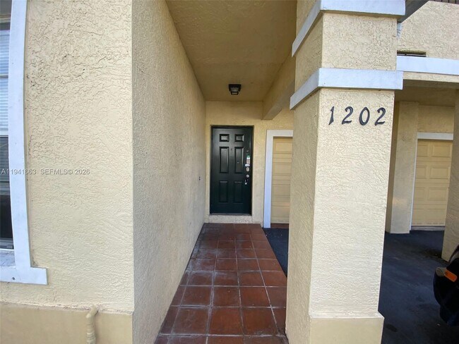 Photo - 1202 Belmont Ln Unit 1202