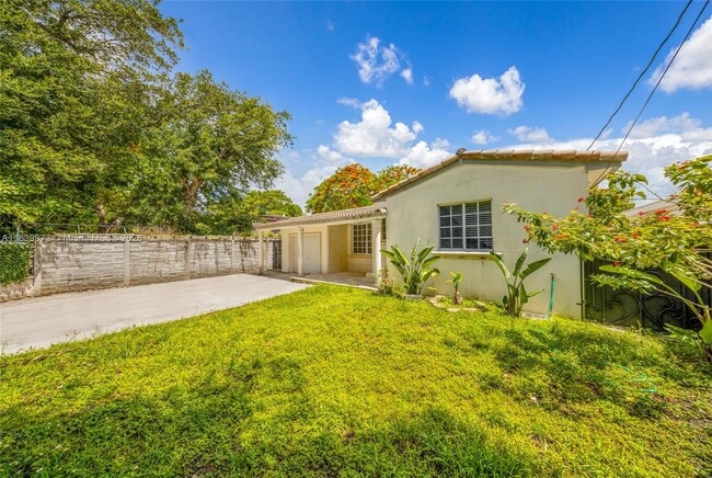 Photo - 5781 SW 25th St