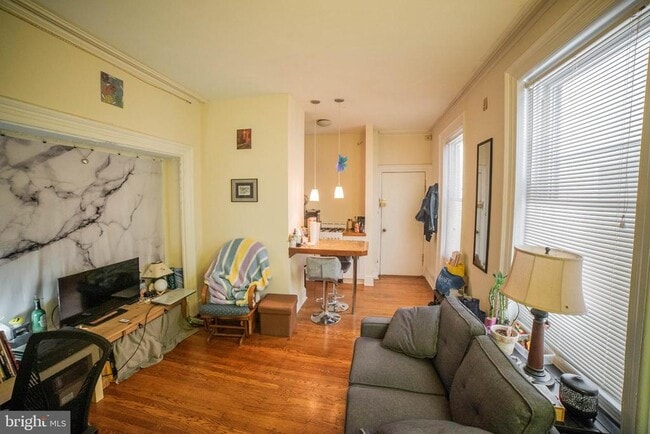 Building Photo - 257 S 20th St Unit 2R