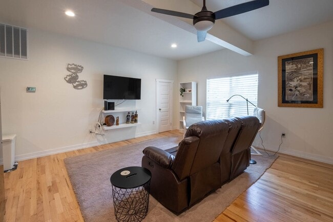 Photo - Enjoy the Downtown Coeur d Alene Lifestyle...