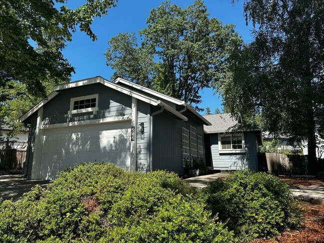 Single Family in Morgan Ranch - Single Family in Morgan Ranch House