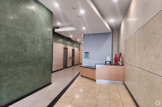Building Photo - 175 S Lake Ave Unit 308 Rental