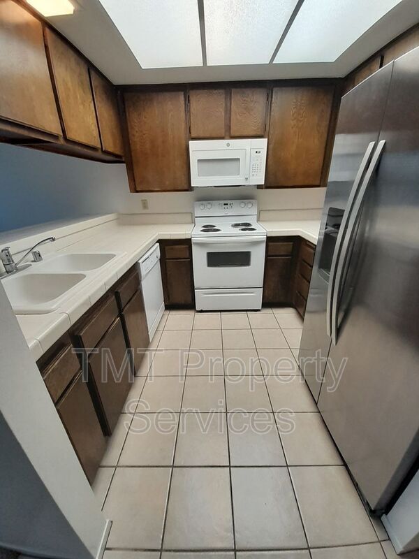 Photo - 413 E Rice Ranch Rd