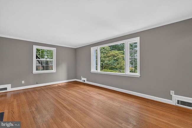 Photo - 7215 Rollingwood Dr