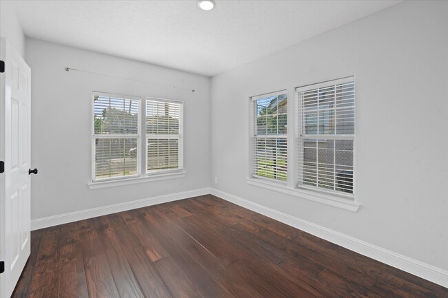 Photo - 2 Jenkins St