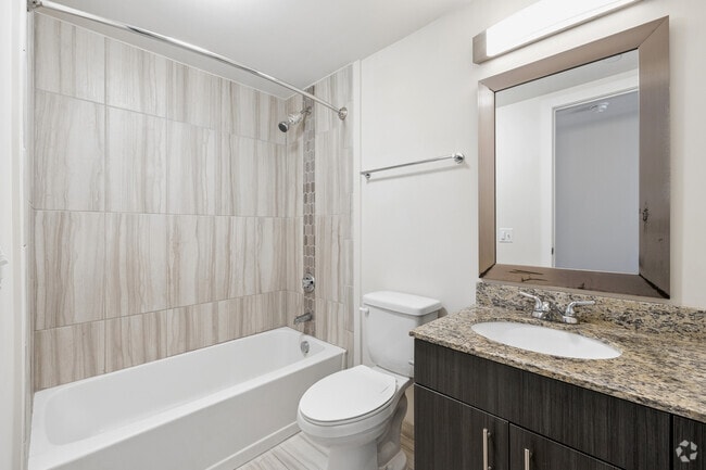 4BR, 4BA - 1,260SF - Primary Bathroom