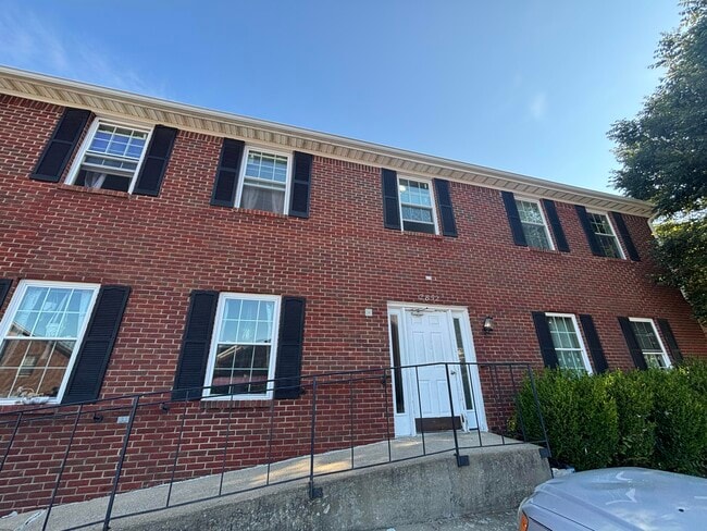 2852 Ryan Cir Unit C