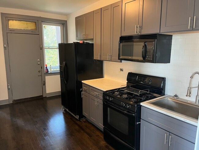 Photo - 1918 South Sawyer Avenue Unit apt 3